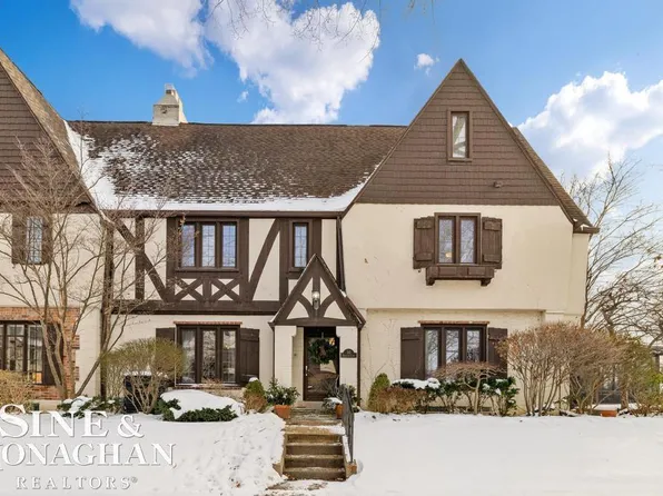 30 Cranford Ln, Grosse Pointe, MI 48230