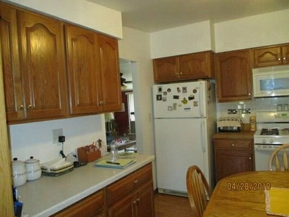 4th image of 1772 Norway Ln