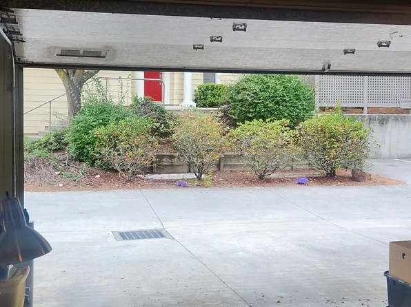 53 Erin Ln, Half Moon Bay, CA 94019