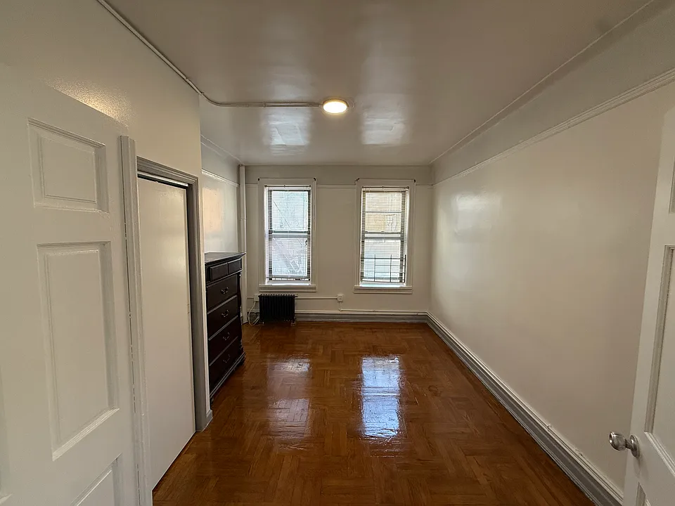 3090 Brighton 5th St #2R