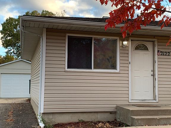 Front of twinplex, left unit
