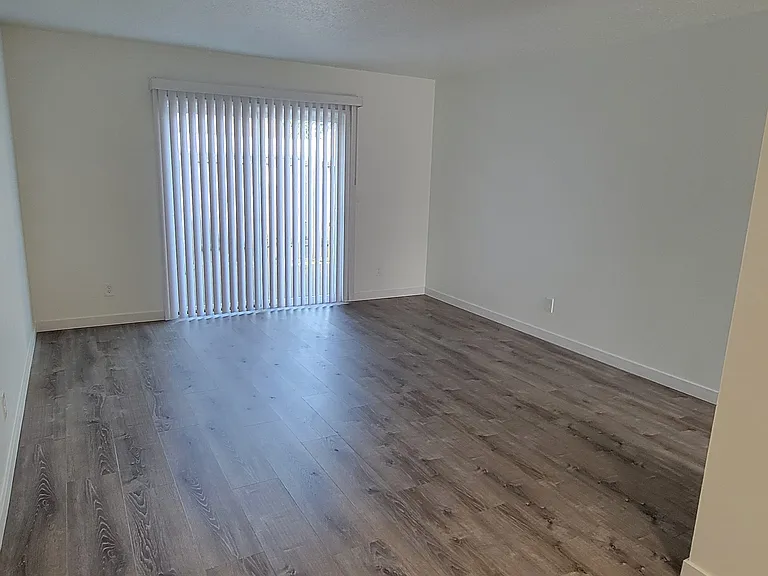 21724 SE Alder Dr #3 — Photo 4