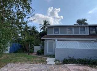 8586 Satalite Ter, West Palm Beach, FL 33403