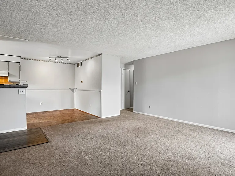 11922 Bellaire St #B — Photo 6