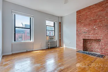 Rented by (Legacy) Elegran