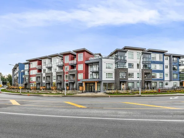 13788 76th Ave #325, Surrey, BC V3W 2T3