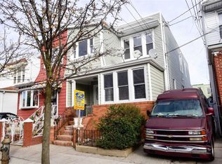 9011 76th St, Woodhaven, NY 11421