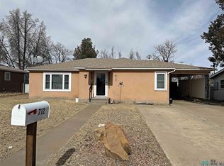 712 W Clayton Ave, Artesia, NM 88210