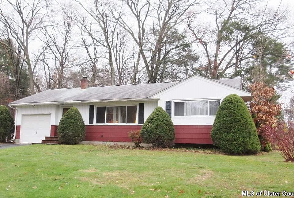 1st image of 1 Hemlock Ct