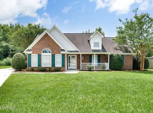 148 Summer Ridge Dr, Wallace, NC 28466