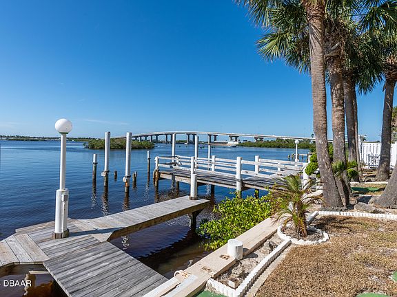 2nd image of 3602 S Peninsula Dr #201