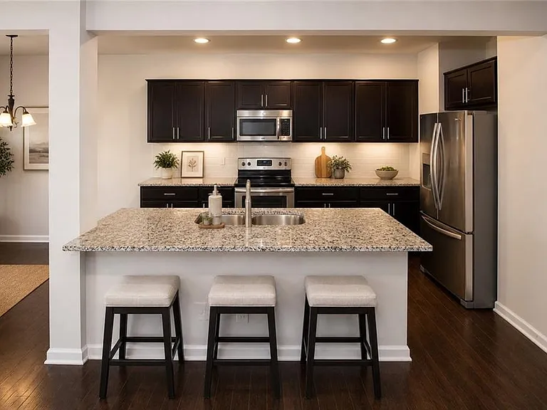 1415 Brookmere Way — Photo 3