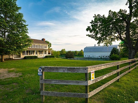 3rd image of 1062 County Route 28