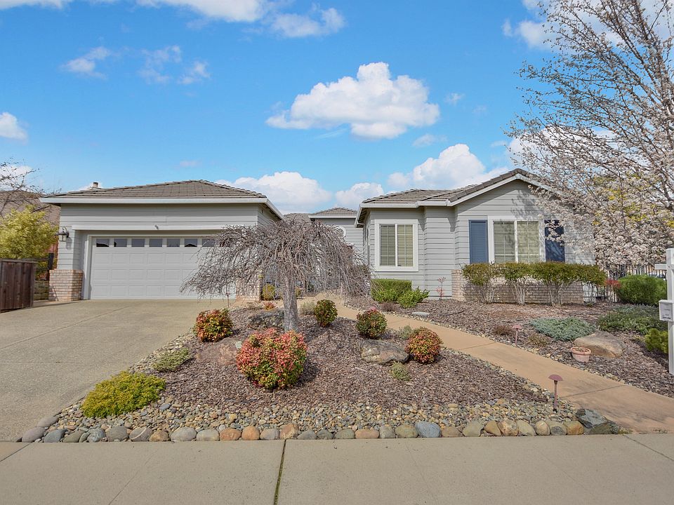 1st image of 2401 Summer Dr