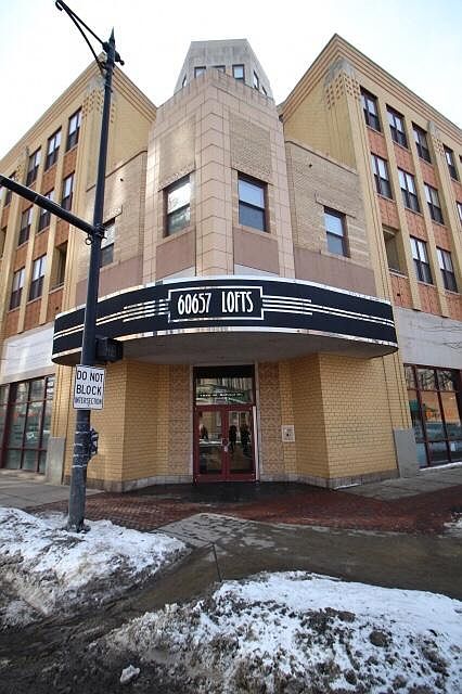 2nd image of 1645 W School St APT 213