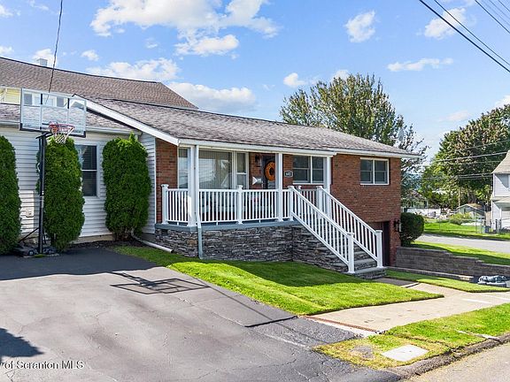 4th image of 602 Campbell St