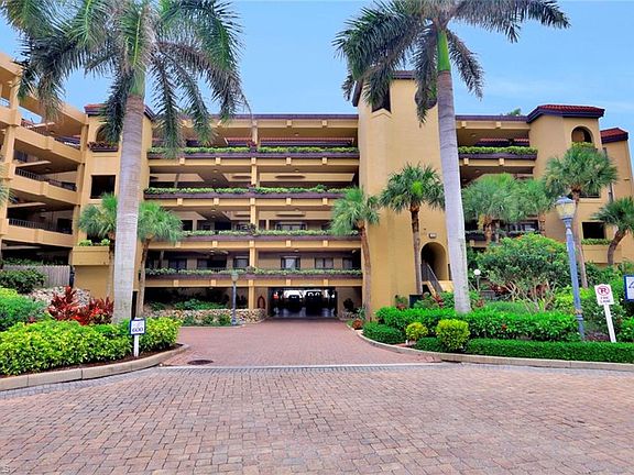 3rd image of 632 La Peninsula Blvd #632