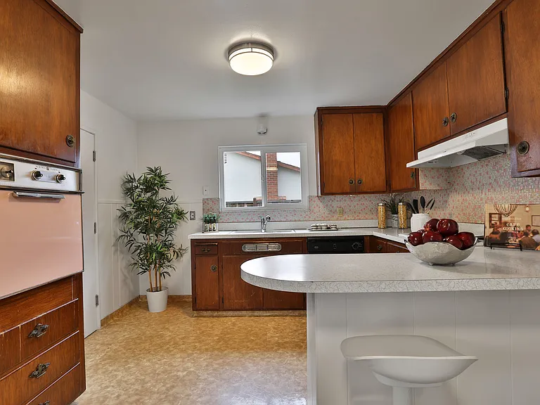 20087 Pacifica Dr — Photo 6