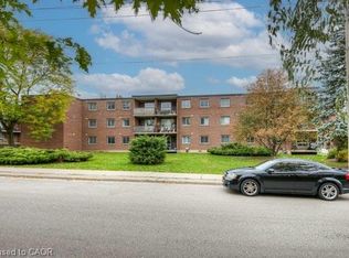 4 Avalon Pl #106, Kitchener, ON