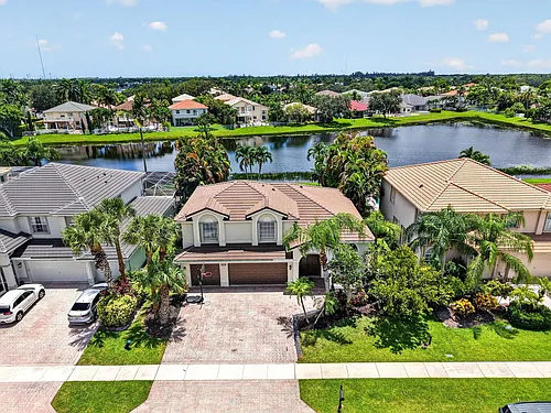 4085 Bahia Isle Cir Photo 1