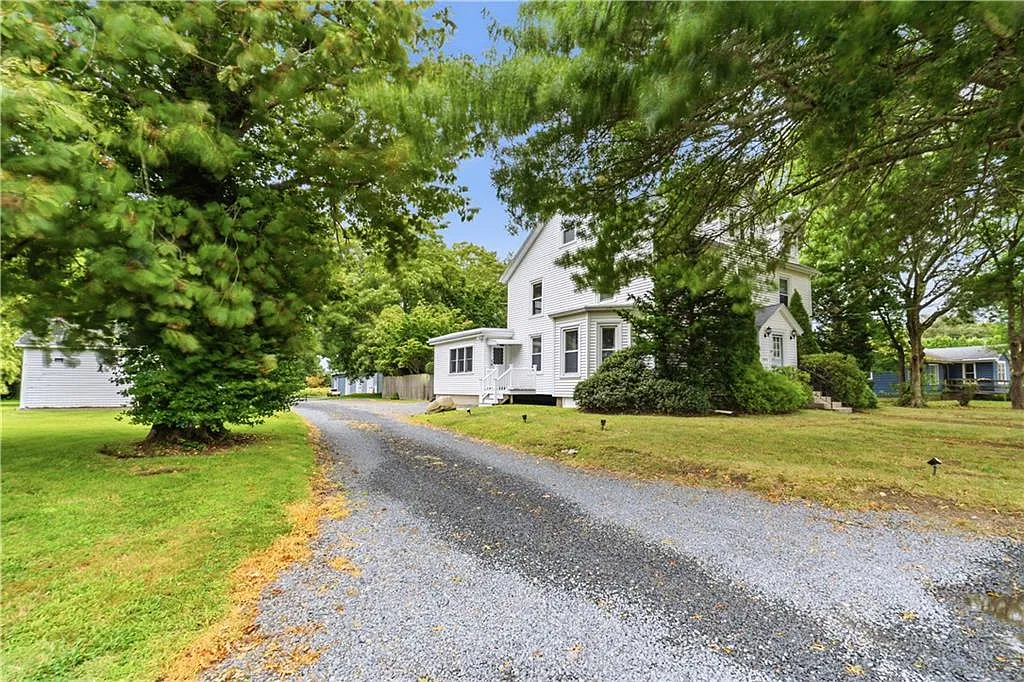 4 bed, 3176 sqft, $4,000 — Photo 3