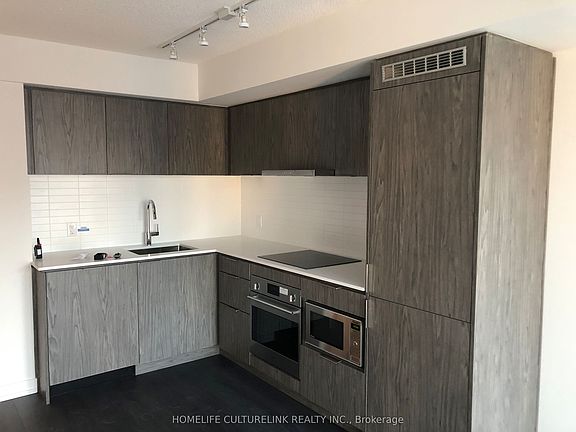 3rd image of 60 Shuter St #1609