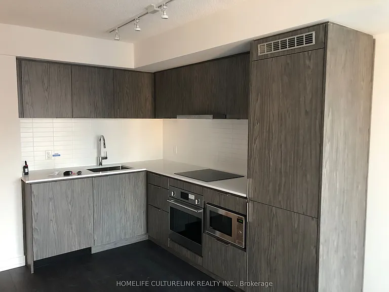 60 Shuter St #1609 — Photo 3