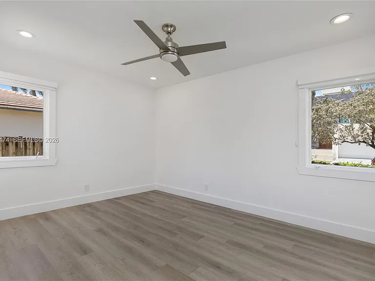 330 Coconut Isle Dr — Photo 22