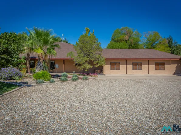 5809 Chisum Rd, Roswell, NM 88203