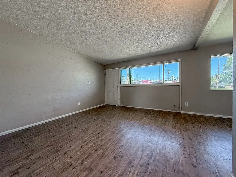2115 W Devonshire Ave, Phoenix Az — Photo 11