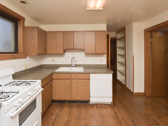 4th image of 1246 W Diversey Pkwy #3