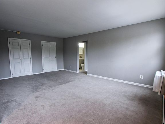 5th image of 700 W Walnut Ln #8ng0zjrm1