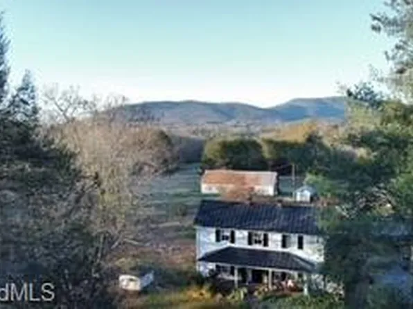 1109 Briarcreek Rd, King, NC 27021