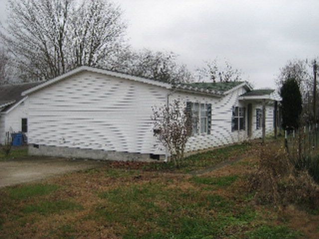 1st image of 206 May St