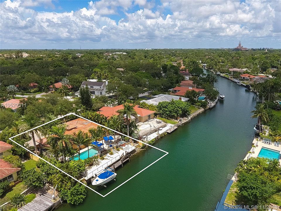 1st image of 5115 Orduna Dr