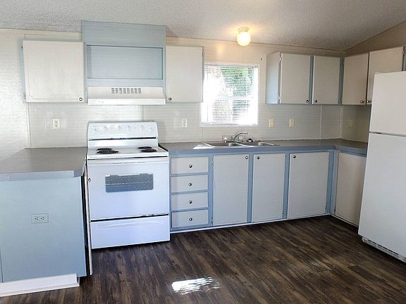 3rd image of 3535 Roberts Ave Lot 111
