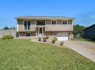 8711 S 143rd St, Omaha, NE 68138