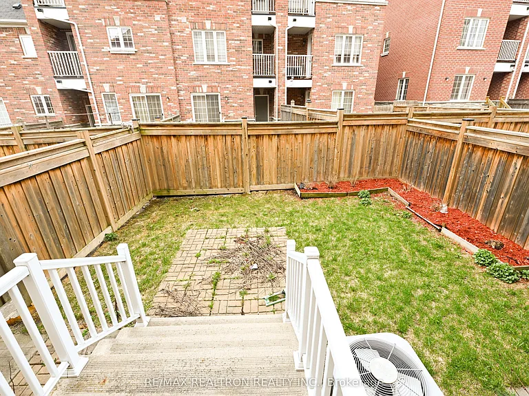 73 Eastern Skies Way — Photo 23
