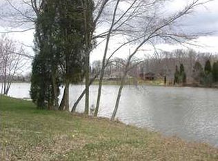 903 W Shepherds Ln, Santa Claus, IN