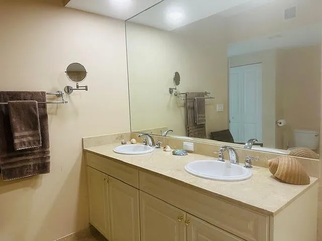 975 NW Flagler Ave #403 — Photo 14