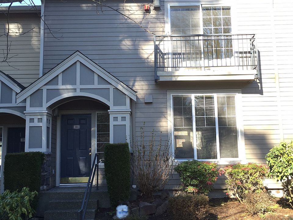 1st image of 9221 NE 92nd St #206