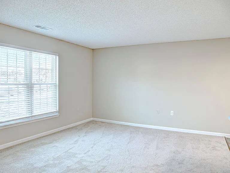 3695 Claypond Rd #H — Photo 44