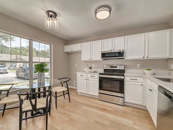 4th image of 2112R Cypress Bay Blvd