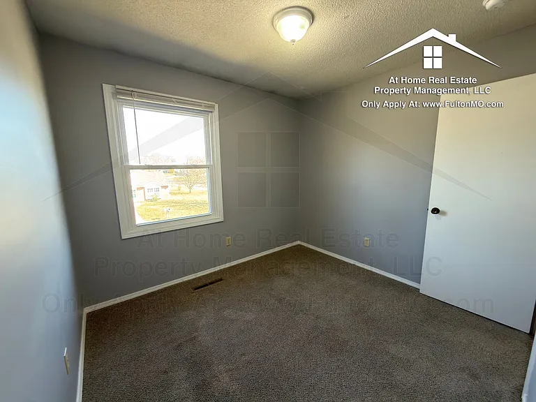 1904 Springdale Ct — Photo 20