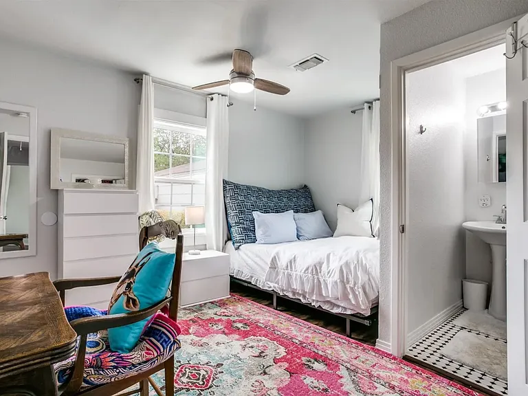 3241 Sandage Ave — Photo 13