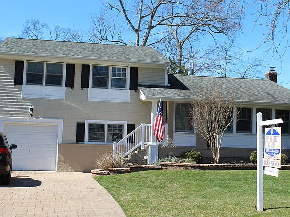 2nd image of 16 Arbor Ln