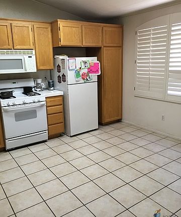 5th image of 1225 Plaza Dr