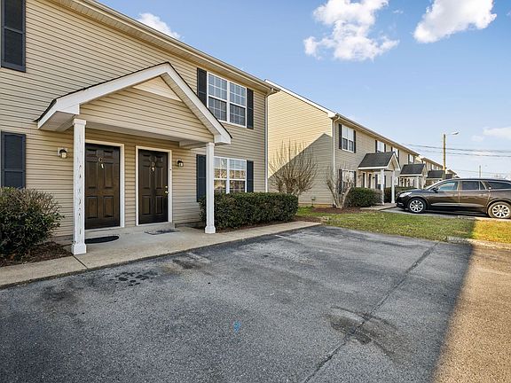 3rd image of 2402 Willowbrook Dr Unit 2402D