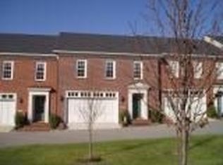 8217 Maris Ct, Louisville, KY 40241