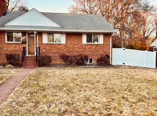 7308 Valleycrest Blvd, Annandale, VA 22003